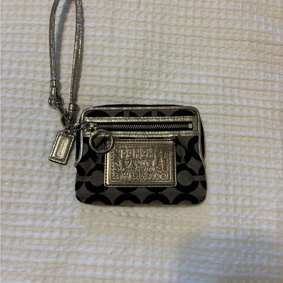 ♦️Coach Poppy Signature Op Art Wristlet - Picture 1 of 8